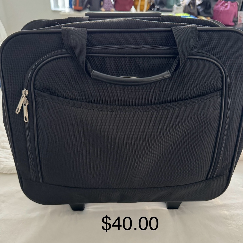 Computer carry on